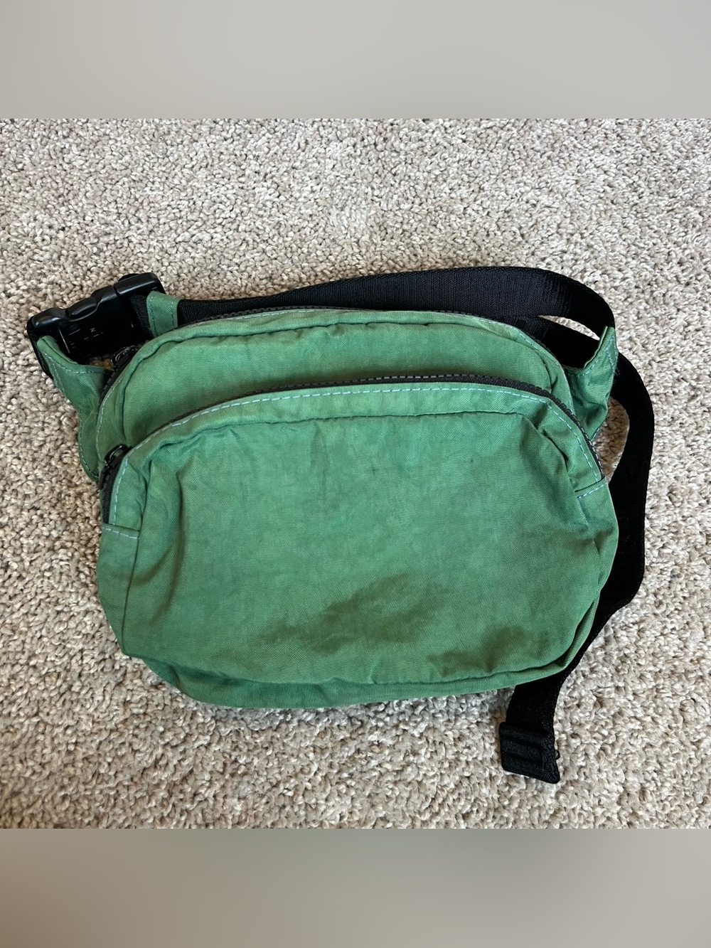 BAGGU Spearmint Fanny Pack - Picture 3 of 5